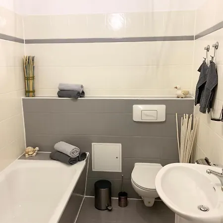 Premium Cityapartment *Tiefgarage,Netflix,Zentrum* Cottbus Buitenkant foto
